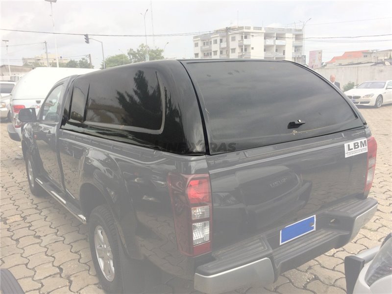 STARLUX TOYOTA HILUX 2011 SINGLE CAB W/O WINDOWS