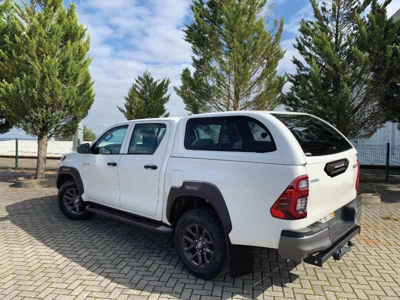 [54.TV3 136BI] STARLUX TOYOTA HILUX ROCCO 2020 C/D C/ JAN. B/IND.